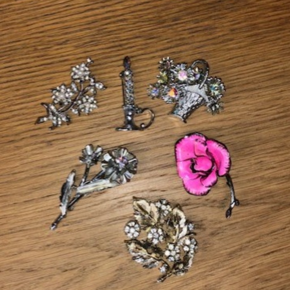 Vintage Costume Brooches